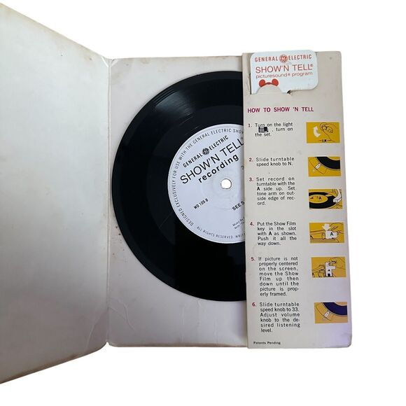 Mickey Mouse Disney WD-109 GE Show'N Tell Picturesound Program 1960s - Picture 2 of 4